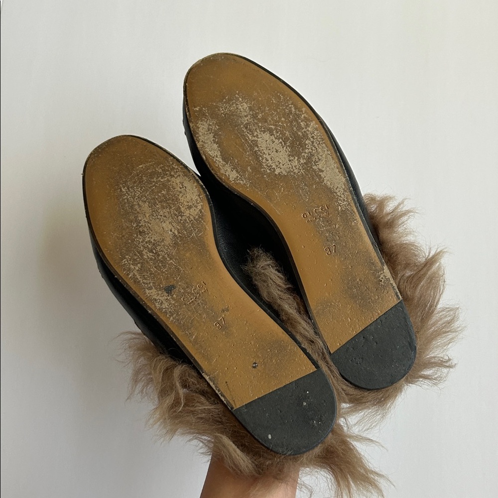 Gucci Black Loafers with Gold Stars and Bees - Picture 4 of 4